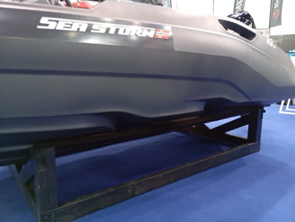 1bb55735-e34f-4302-a88a-e24cdd5061e0 SeaStorm 13S NEW
